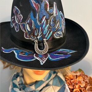 Handpainted Cowgirl  Hat with Band with Rhinestone Horseshoe Pin